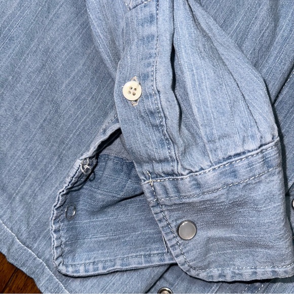 Custom hand painted shirt - Picture 2 of 8